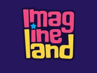 Logo colorido do programa infantil 'Imagine Land' com letras rosa, azul e amarelo sobre fundo roxo, promovendo diversão e criatividade para crianças.