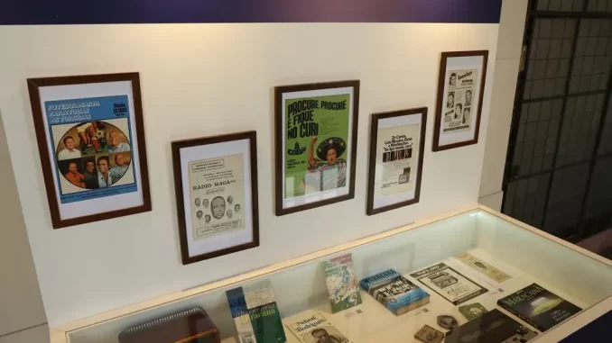 mostra-celebra-75-anos-maracana-palacio-tiradentes Exposição na história do Maracanã no Palácio Tiradentes comemorando 75 anos do estádio, com fotos, jornais históricos e objetos relacionados.