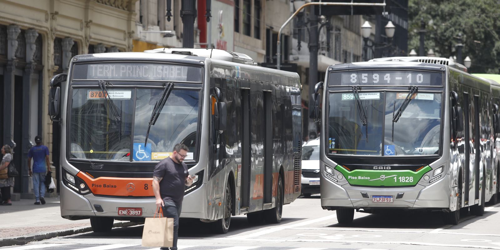 Serviços crescem 0,3% em junho e atingem recorde, diz IBGE - Imagem do artigo