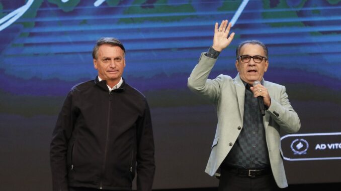 Imagem destacada - Áudios mostram Malafaia atacando Eduardo após tarifaço dos EUA a Bolsonaro