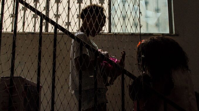 Imagem destacada - Estudo revela precariedade em centros de acolhimento infantil no Rio