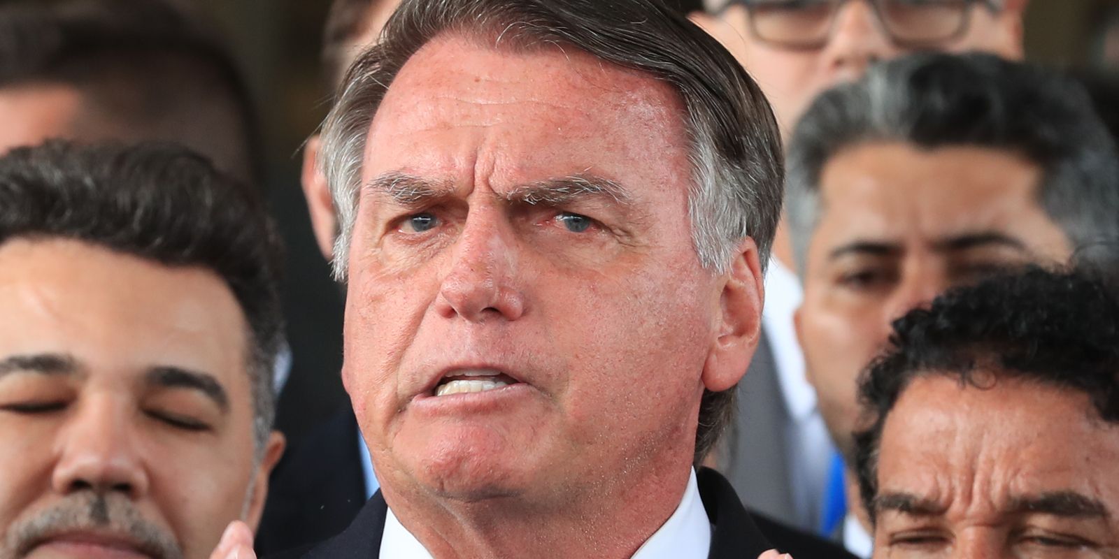 Defesa de Bolsonaro contesta indiciamento legal por coação e golpe - Imagem do artigo
