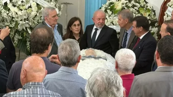 lula-homenagem-mino-carta-velorio Lula expressa homenagem a Mino Carta durante velório, destacando que foi o maior jornalista