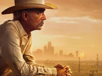 Cena de personagem masculino de chapéu em cenário de cidade ao entardecer, ilustrando conflitos familiares na 2ª temporada de Landman, com foco na nova vilã que agita a trama.