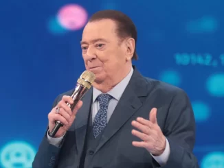 Apresentador Raul Gil melhora, mas continua internado em São Paulo devido à diverticulite, em recuperação após tratamento hospitalar