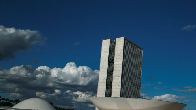 Imagem destacada - CCJ do Senado aprova texto que regulamenta a reforma tributária