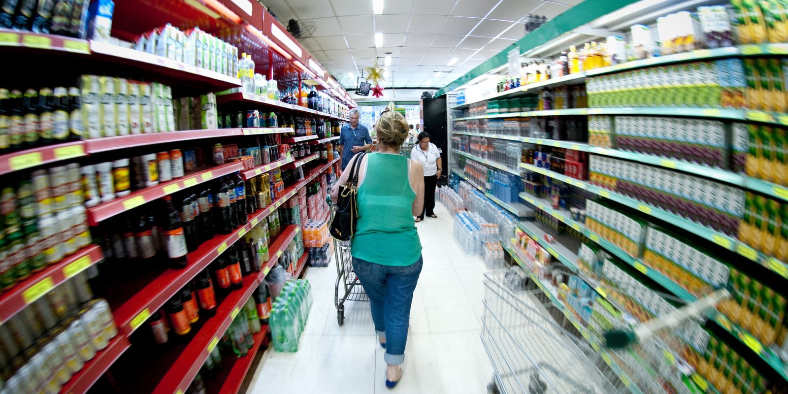 Cesta básica paulistana cai 2,21% em agosto, proteínas lideram recuo - Imagem do artigo