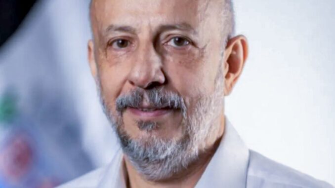 Imagem destacada - Suspeita de levar fuzil na morte de ex-delegado é presa