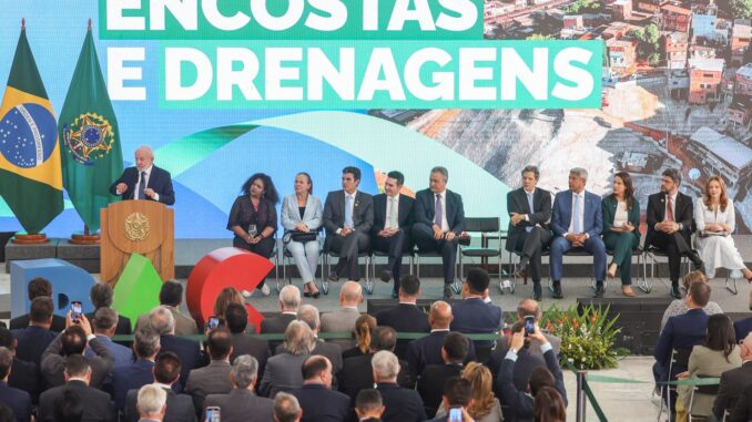 Imagem destacada - Governo destina R$ 11,7 bi do Novo PAC a drenagem e encostas
