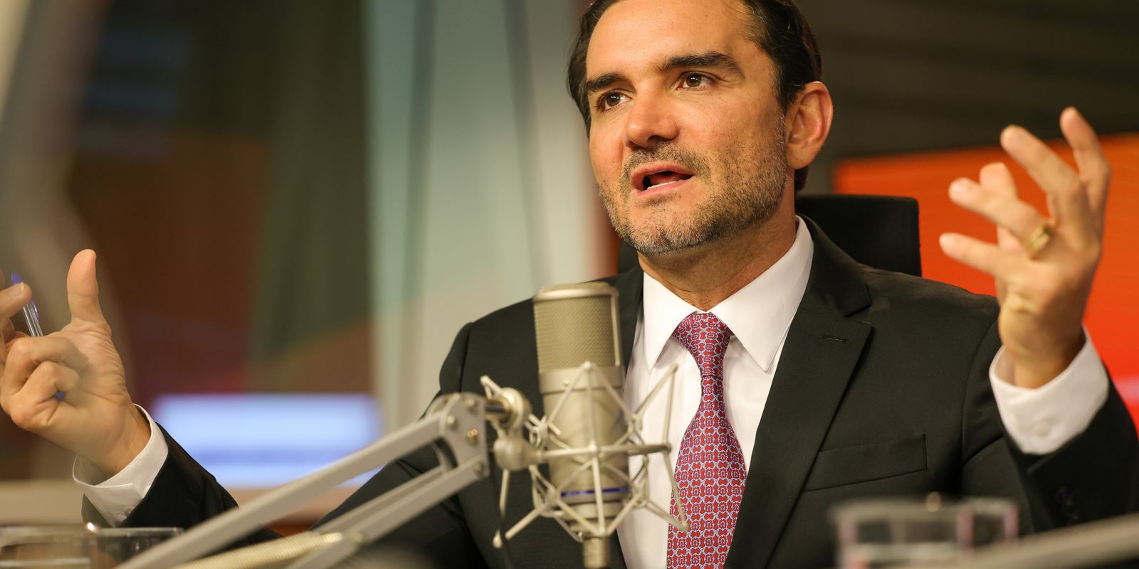 Celso Sabino comunica Lula que deixará comando do Turismo federal - Imagem do artigo