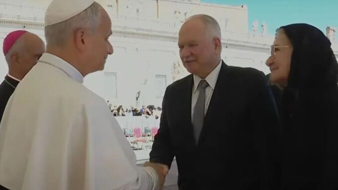 Imagem destacada - Fachin encontra papa Leão XIV no Vaticano antes de presidir STF
