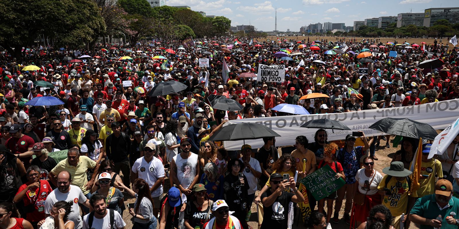 Marcha em Brasília repudia anistia a golpistas e PEC da Blindagem - Imagem do artigo