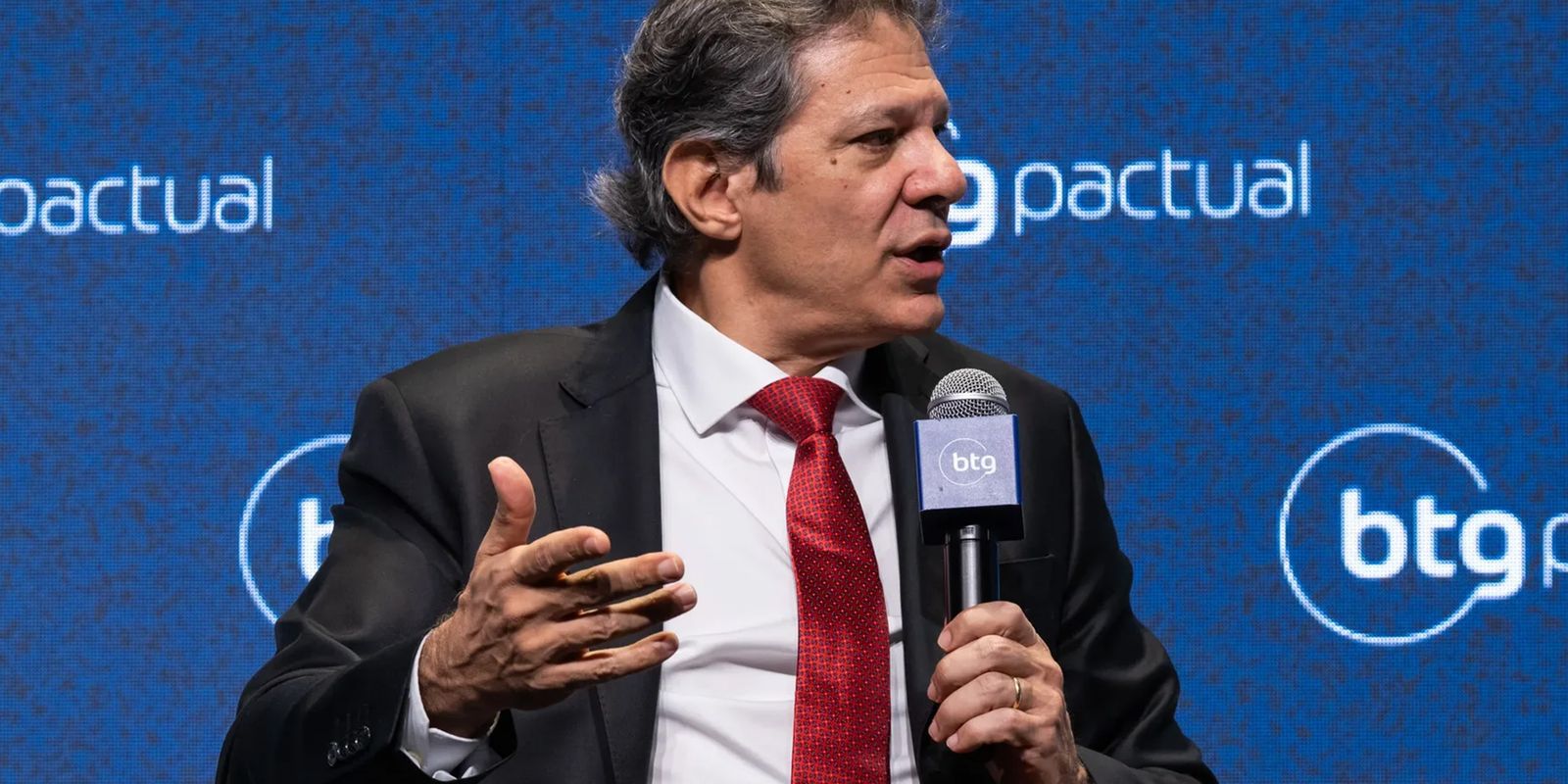 Haddad diz que equilíbrio fiscal depende de Executivo e Congresso - Imagem do artigo
