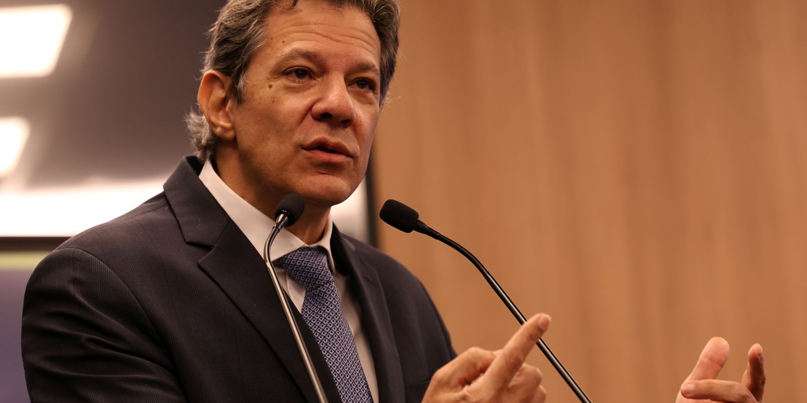 Haddad diz que queda sustentável da taxa Selic começará em breve - Imagem do artigo