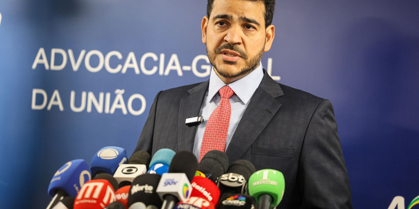 Estados Unidos revogam visto de Jorge Messias e mais autoridades - Imagem do artigo