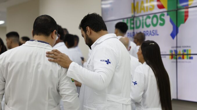 Imagem destacada - Governo cria auxílio a carentes de Medicina do Mais Médicos