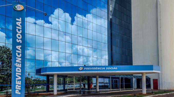 Imagem destacada - INSS devolve R$ 1,53 bi em descontos ilegais a beneficiários