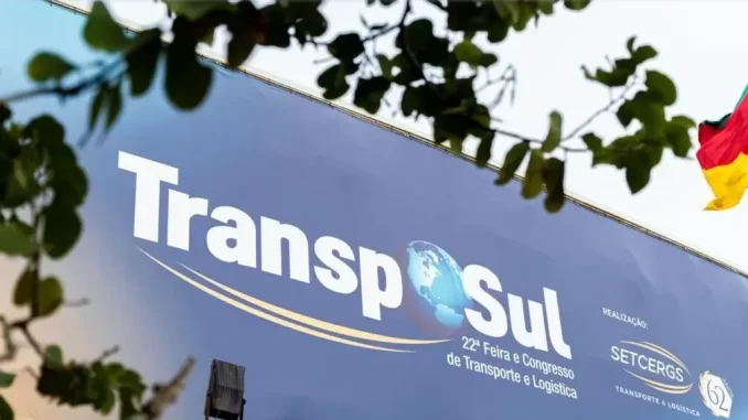 transposul-2025-abre-inscricoes-agenda-tecnica Banner da TranspoSul 2025 mostrando a abertura das inscrições e a divulgação da agenda técnica da feira de transporte e logística, com destaque para o 22º Congresso e Feiras no setor.