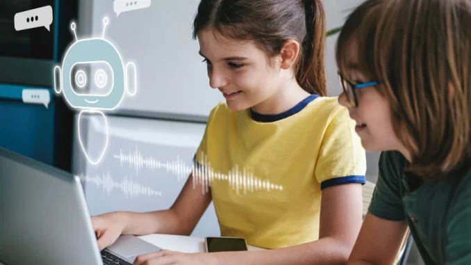 uso-de-inteligencia-artificial-entre-estudantes-do-ensino-medio Estudantes do ensino médio utilizando inteligência artificial em um ambiente escolar, com um robô holográfico ao lado durante uma atividade de tecnologia