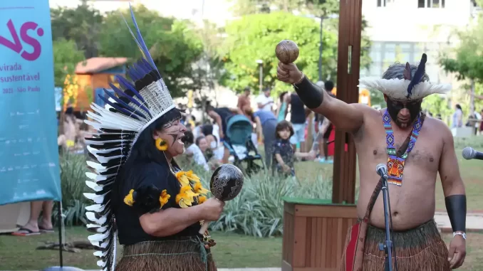 virada-sustentavel-15anos-espaco-espiritual-arte-debates-sp-jpg Celebrantes indígenas participam de evento na Virada Sustentável de São Paulo, que celebra 15 anos de ativismo ecológico com arte e debates