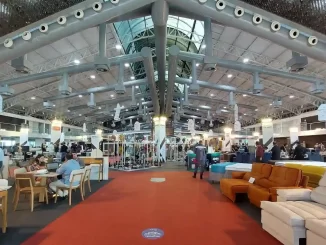 Yes Móvel Show Campinas bate recorde de público na Edição Ouro, com destaque para grande público e ambiente organizado, apresentando diversas novidades em móveis e decoração.