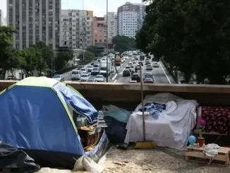 Cabanas e tendas em área urbanizada indicam redução da desigualdade em metrópoles, conforme último boletim.