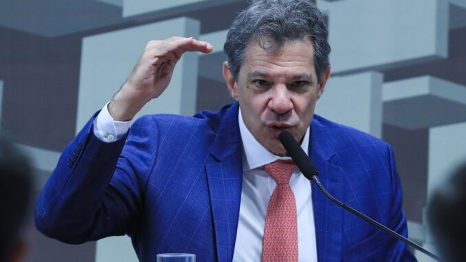 Imagem destacada - Haddad pressiona Câmara a votar projeto que pune devedor contumaz