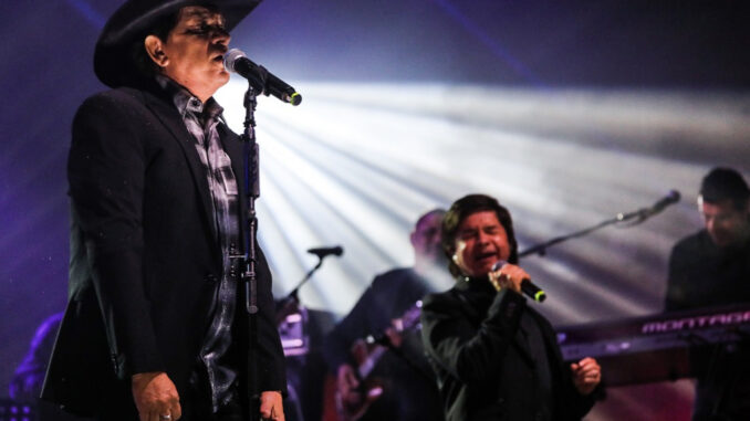 Imagem destacada - Chitãozinho & Xororó levam Grammy Latino 2025 de álbum sertanejo