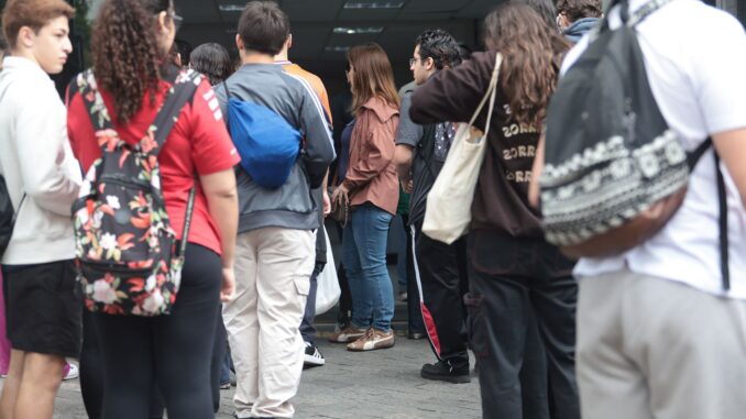 Imagem destacada - Véspera do Enem 2025 prioriza descanso e organização do material