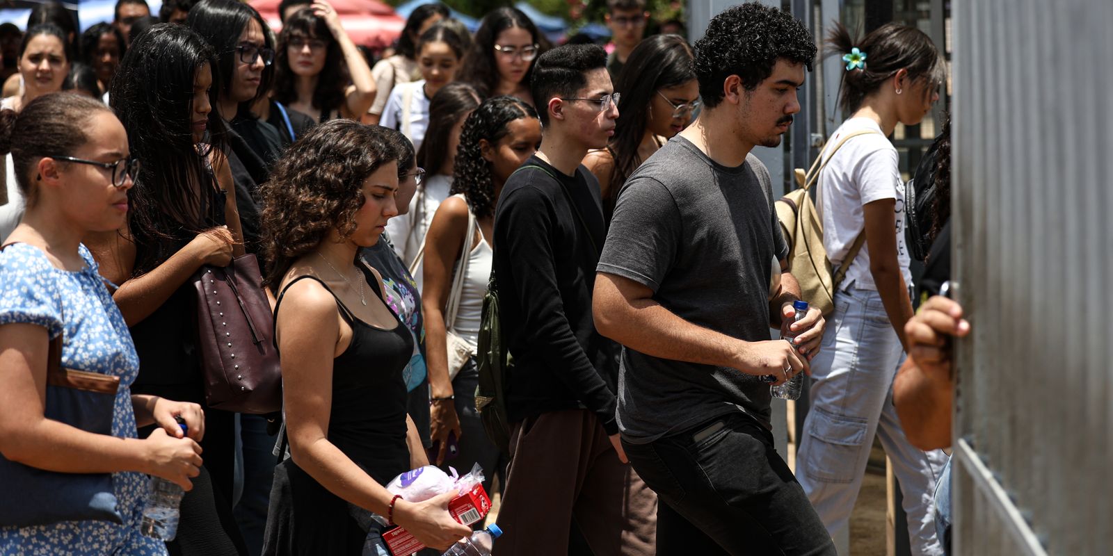 Segundo dia do Enem 2025 tem prova extensa, mas questões tranquilas - Imagem do artigo