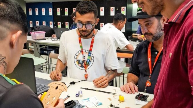 Imagem destacada - Projeto de robótica incentiva reintegração de jovens egressos do sistema socioeducativo