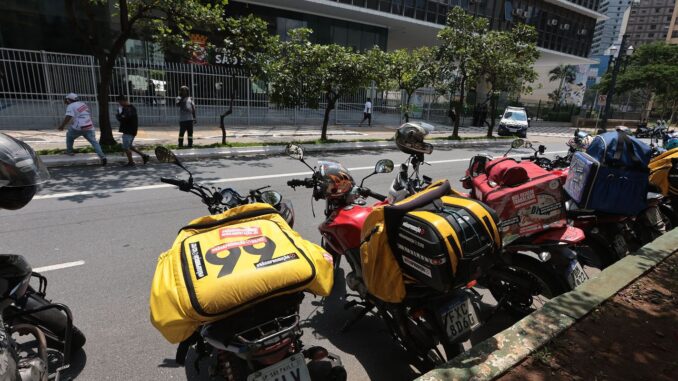 Imagem destacada - Prefeitura pede 120 dias para liberar mototáxi em São Paulo