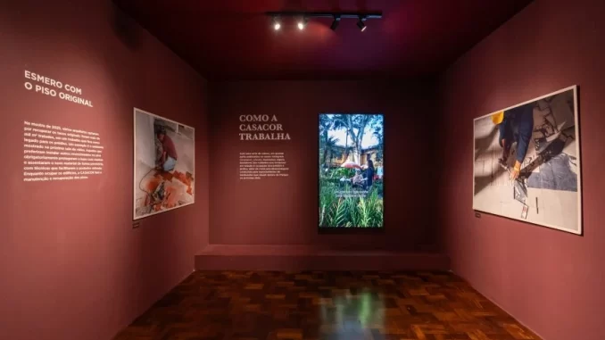 Exposição com bastidores da CASACOR no Parque da Água Branca, mostrando detalhes da organização e ambientes de produção da renomada feira de design e arquitetura