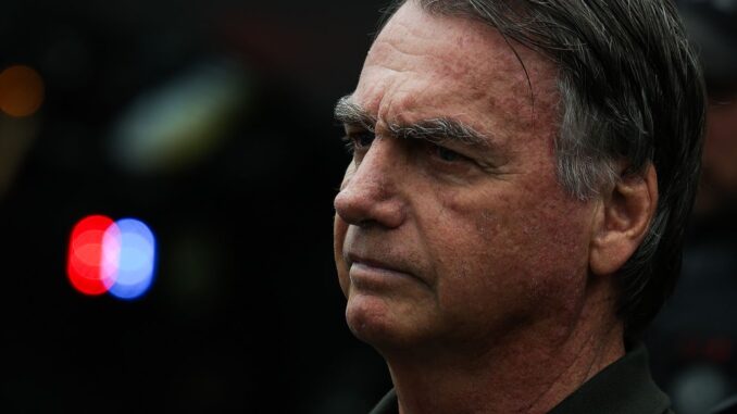 Imagem destacada - Bolsonaro fará perícia médica na PF para possível liberação cirúrgica