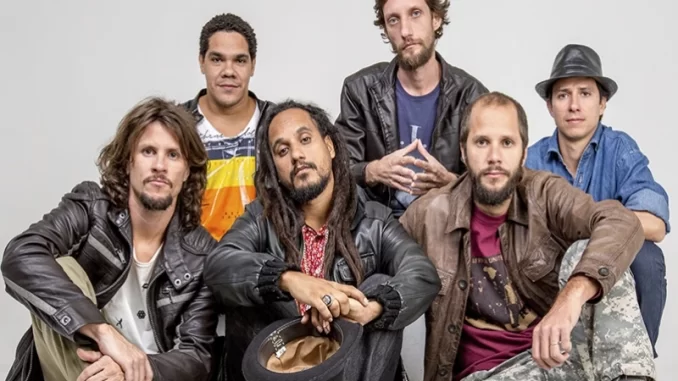 Show de 25 anos do Ponto de Equilíbrio agita o Circo Voador no Rio com banda de rock brasileira fazendo homenagem ao público
