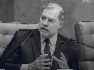 Dias Toffoli admite sociedade em resort, mas nega recebimento de valores de dono do Banco Master, em tribunal, durante depoimento ou audiência.